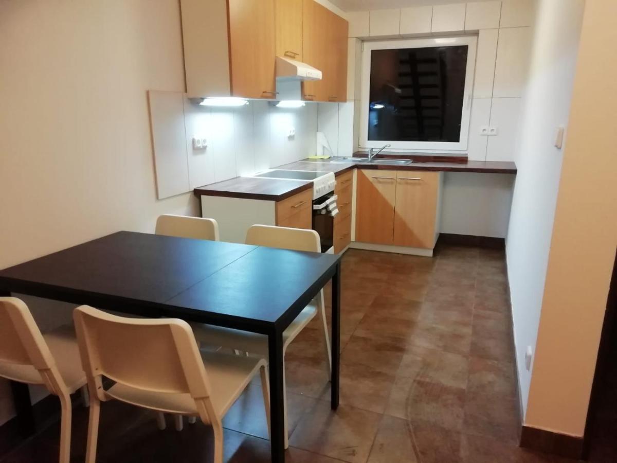 Apartmany Vinarstvi Klucov Lstibor Buitenkant foto