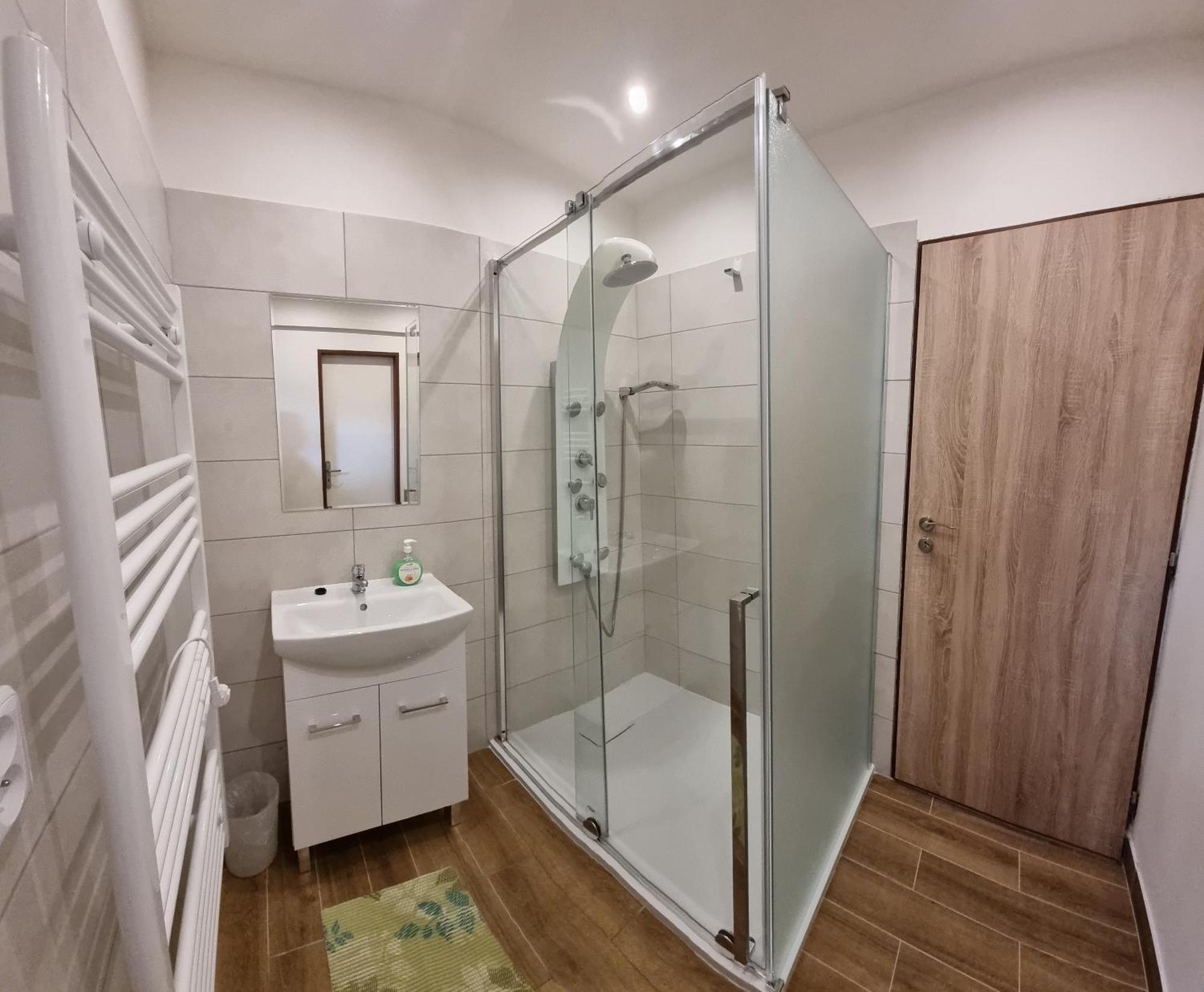 Apartmany Vinarstvi Klucov Lstibor Buitenkant foto