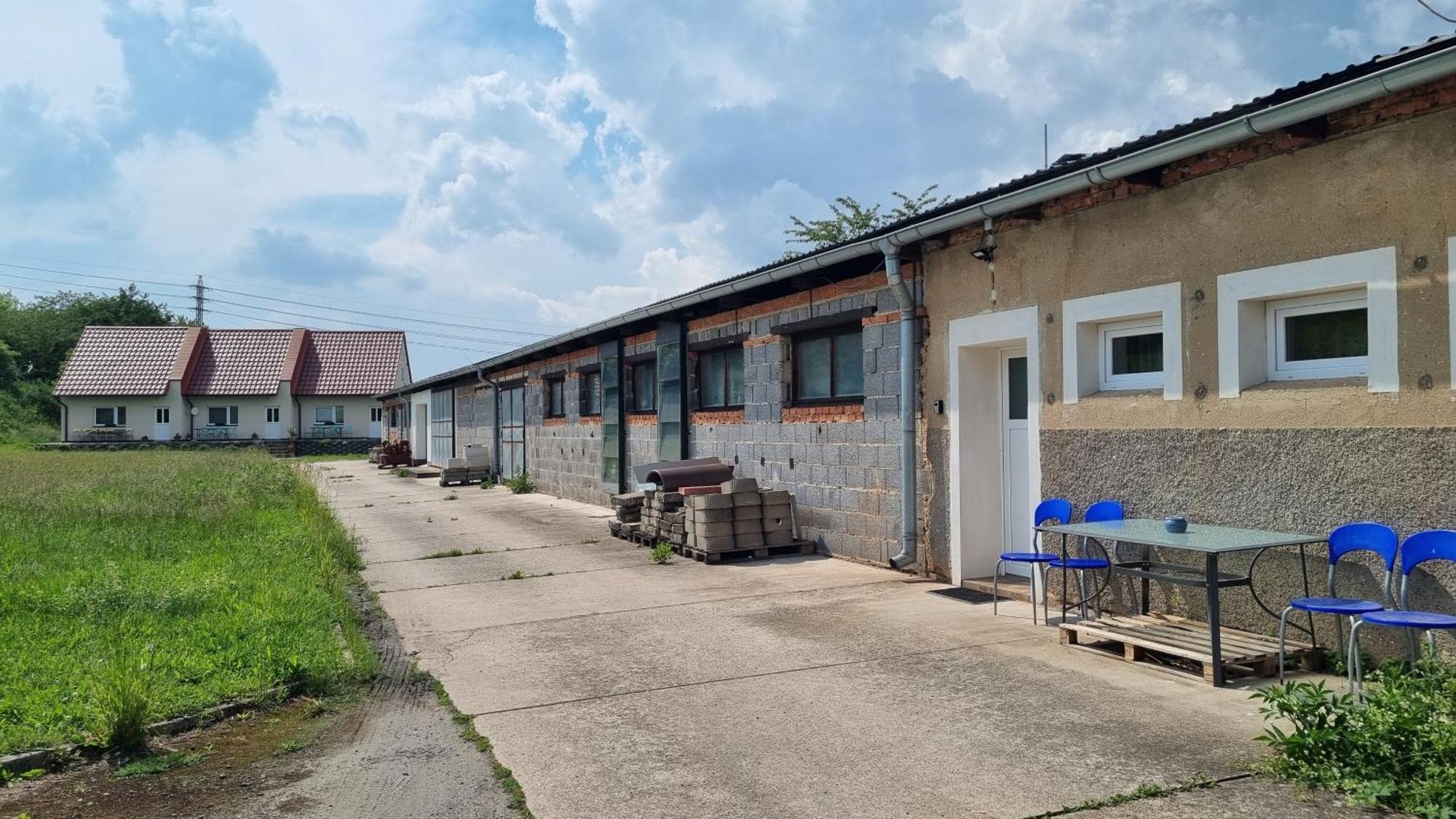 Apartmany Vinarstvi Klucov Lstibor Buitenkant foto